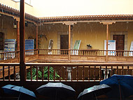 Foto 70.15. Sesión de pósteres. Pasilllo de la Casa de Colón